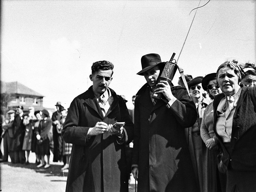 2UW radio men with a walkie-talkie at Royal Sydney Golf Club — photograph, from Royal Sydney Golf Club, 1946