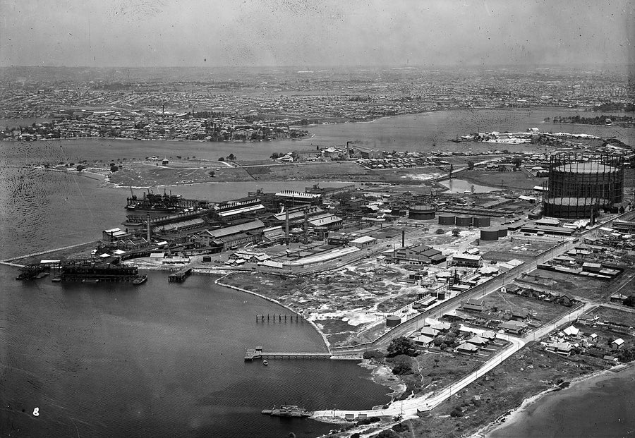Australian Gas Light Company works at Mortlake, aerial view — photograph, from Mortlake, c. 1939