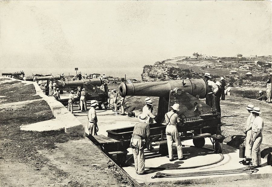 Guns of the Middle Head battery, Sydney Harbour — photograph, from Middle Head, 1900–38