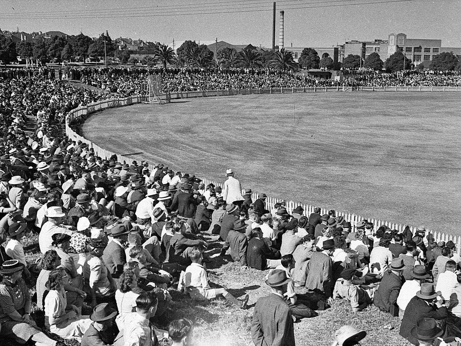 Record crowd at cricket, Marrickville Oval — photograph, from Marrickville, 1944