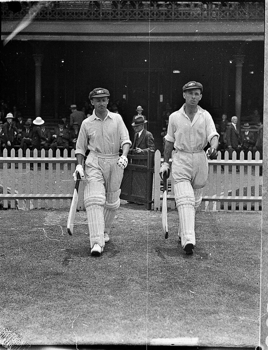 Don Bradman walking out to bat, Second Test, Sydney Cricket Ground — photograph, from Sydney Cricket Ground, 1936