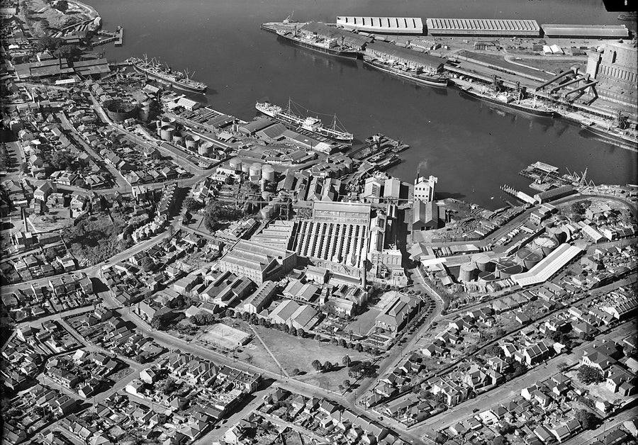 Aerial view of the Lever Brothers soap factory, Balmain — photograph, from Punch Park, c. 1940