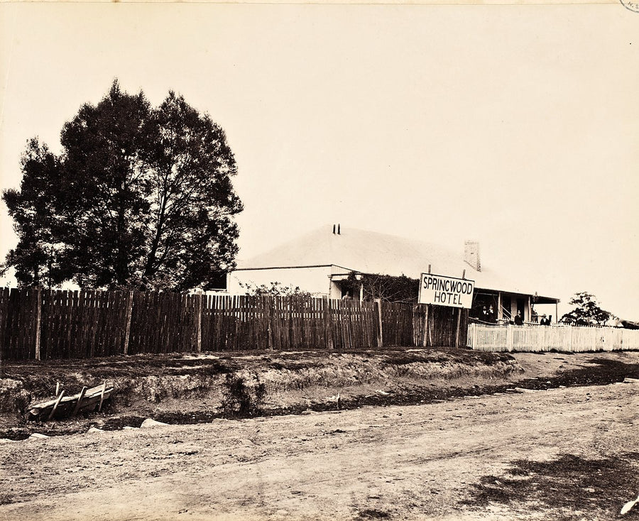 Springwood Hotel, with paling fence and dirt road — photograph, from Springwood, c. 1870–90