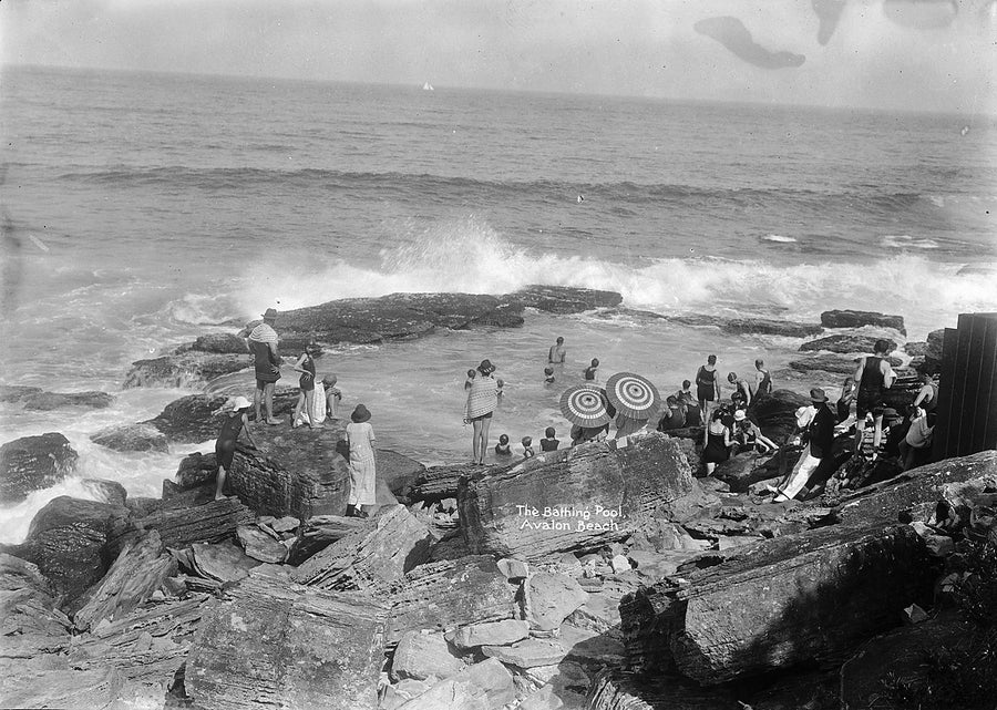 Bathers at the bathing pool, Avalon Beach — photograph, from Avalon Beach, c. 1920s