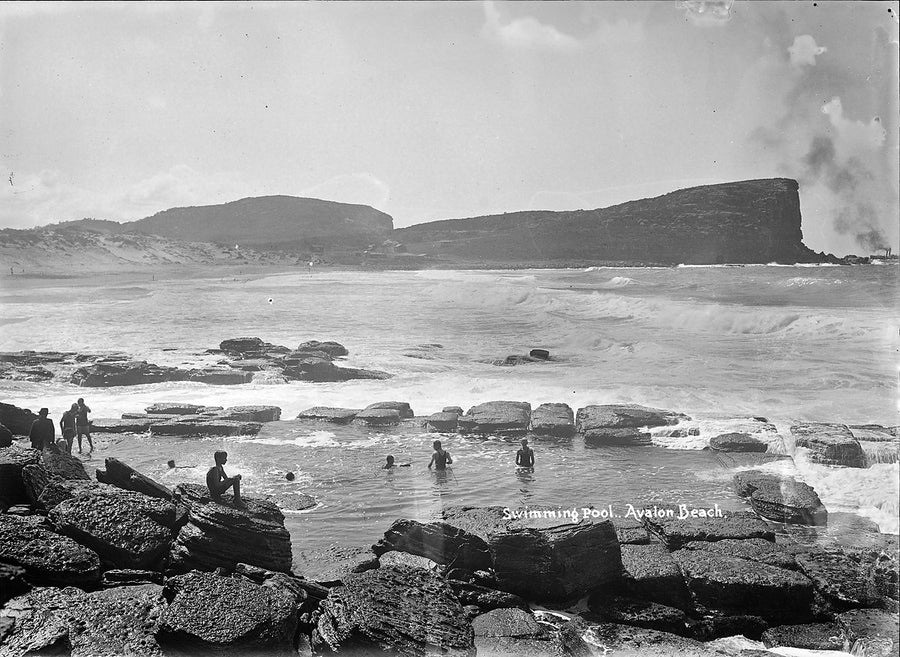 Swimming pool, Avalon Beach — photograph, from Avalon Beach, c. 1920s