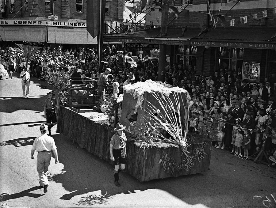 Sesquicentenary parade float and boy scouts, Parramatta — photograph, from Parramatta, 1938