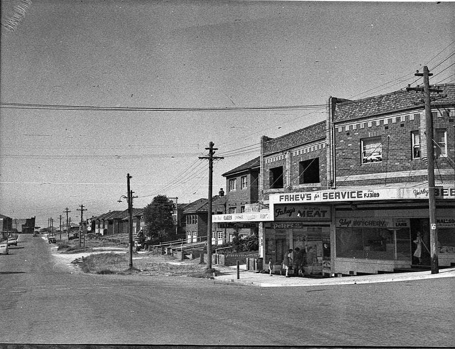 Fahey's corner shops, Moverly Road, Maroubra — photograph, from Moverly Road, 1948
