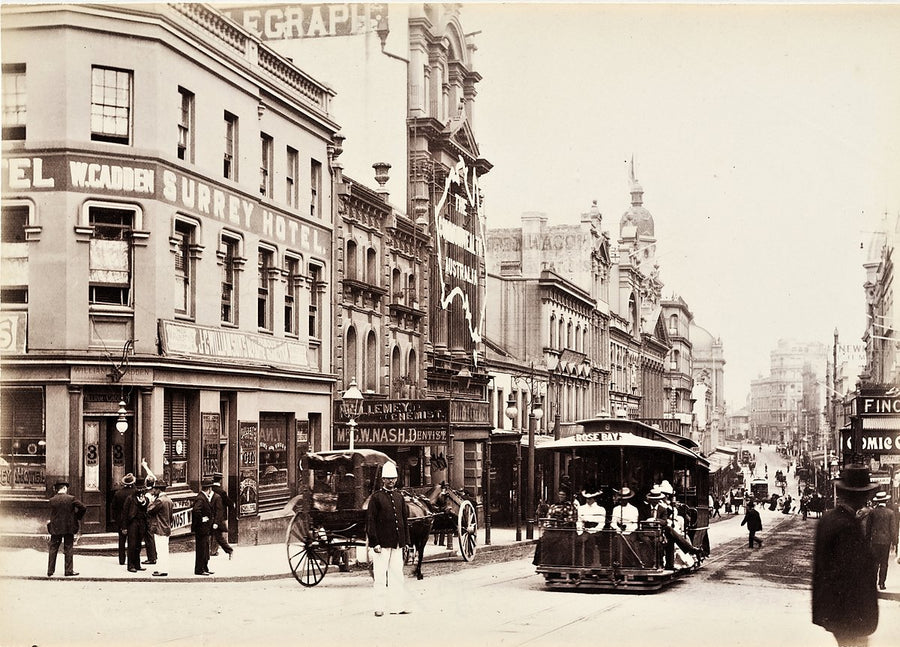 Surrey Hotel and Rose Bay tram, King Street, Sydney — photograph, from King Street, c. 1900–10