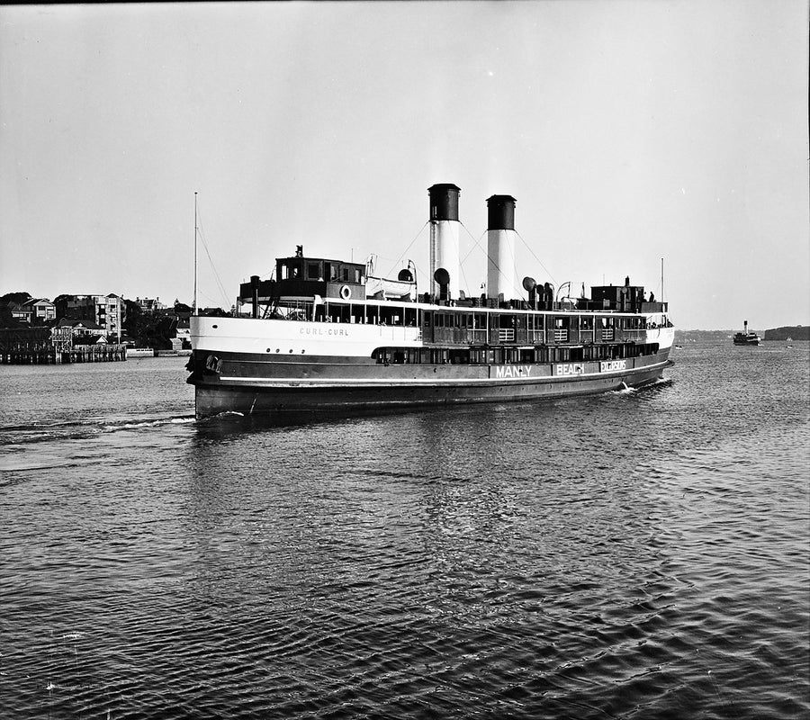Steam ferry Curl Curl on Sydney Harbour — photograph, from Sydney, c. 1900–32