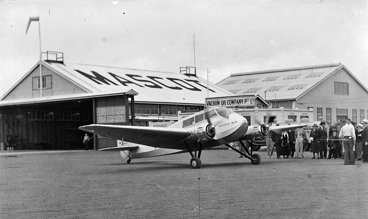 Wasp Airlines aircraft Narromine at Mascot Aerodrome — photograph, from Sydney (Kingsford Smith) Airport, 1935
