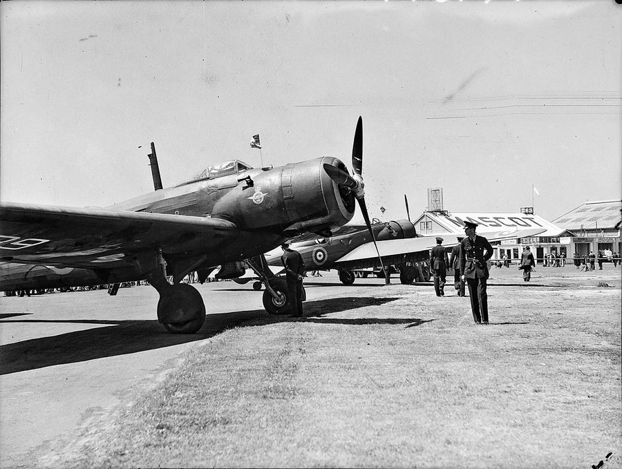 Vickers Wellesley bomber on the apron at Mascot aerodrome, 1938 — photograph, from Departure Plaza, circa 1938