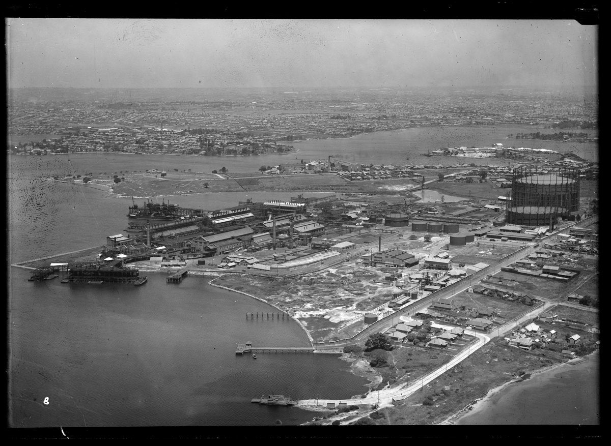 Australian Gas Light Company works at Mortlake, aerial view — photograph, from Mortlake, circa 1939