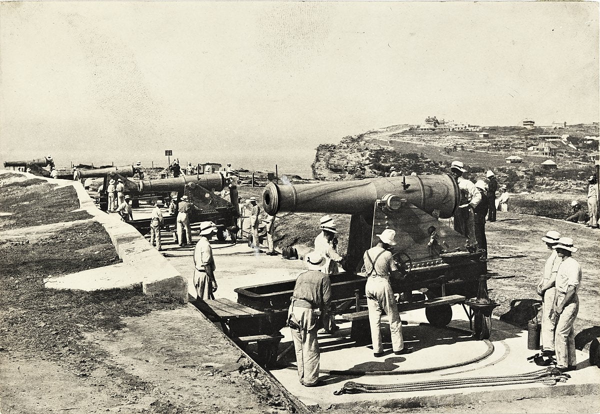 Guns of the Middle Head battery, Sydney Harbour — photograph, from Middle Head, 1900–38