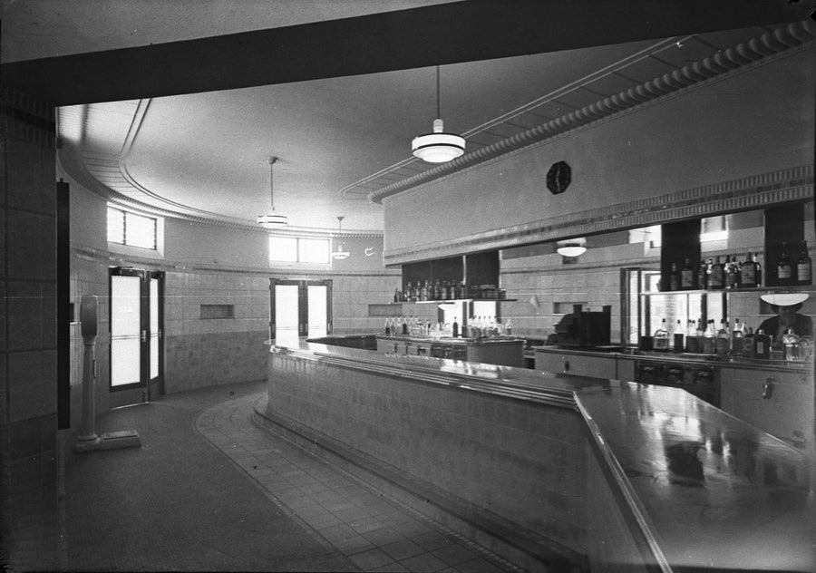 Curved public bar of the Vauxhall Inn, Granville — photograph, from Vauxhall Inn, circa 1939
