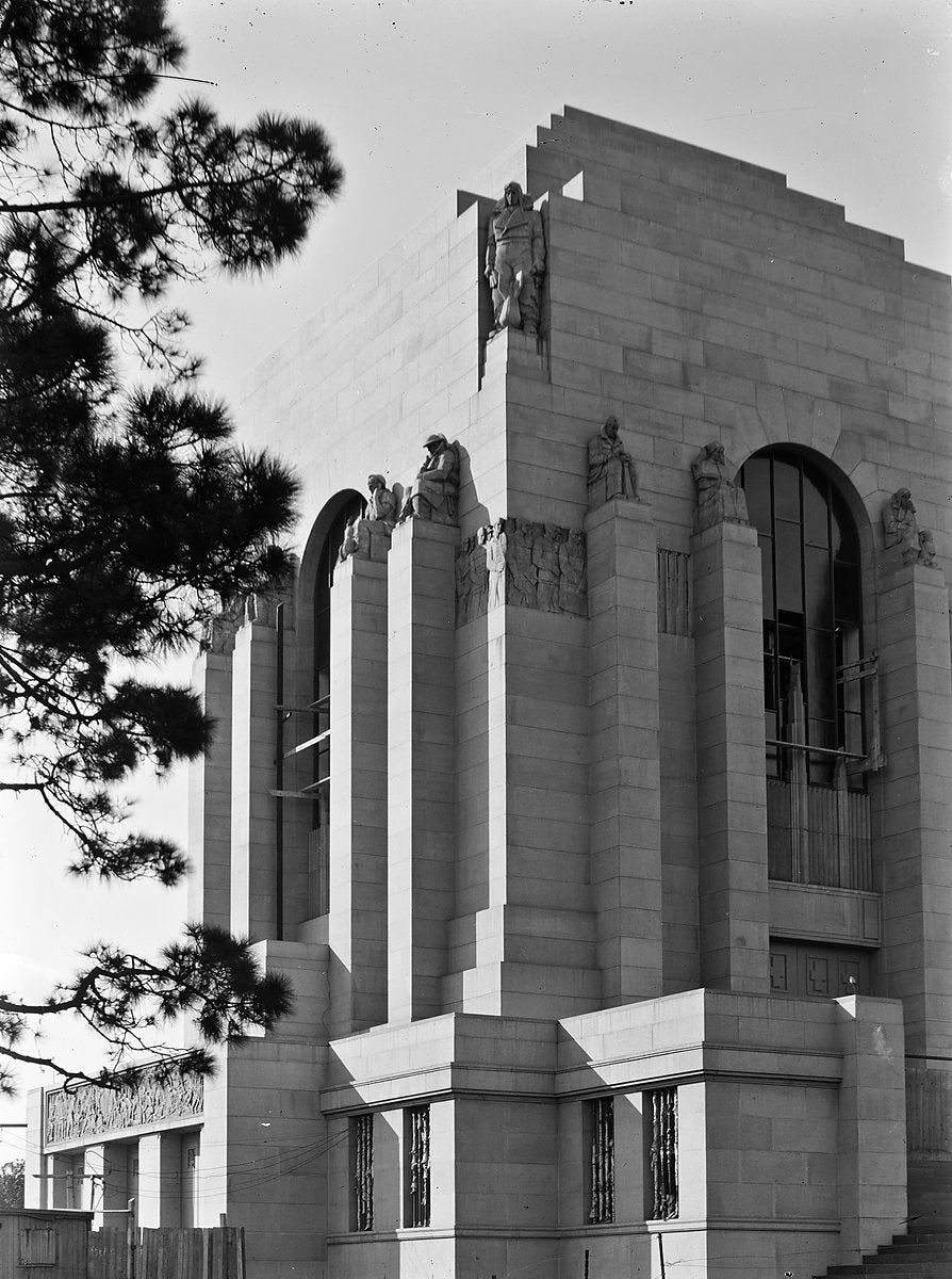 Anzac Memorial nearing completion, Hyde Park, 1934 — photograph, from Anzac Memorial, circa 1934