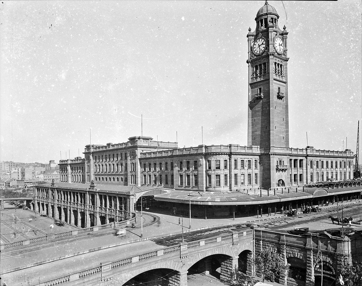 Central Railway Station and clock tower, Sydney — photograph, from Randle Street, circa 1916