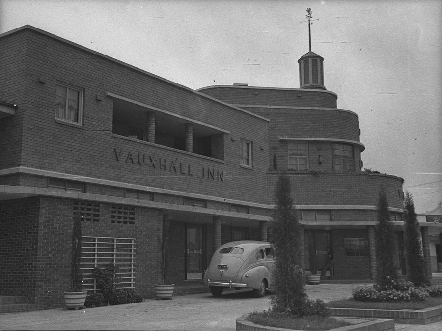 Vauxhall Inn, Parramatta Road, Granville, 1939 — photograph, from Vauxhall Inn, circa 1939