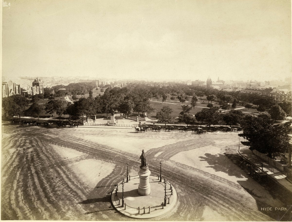 Queen Victoria statue and Hyde Park, Sydney — photograph, from Hyde Park, circa 1888