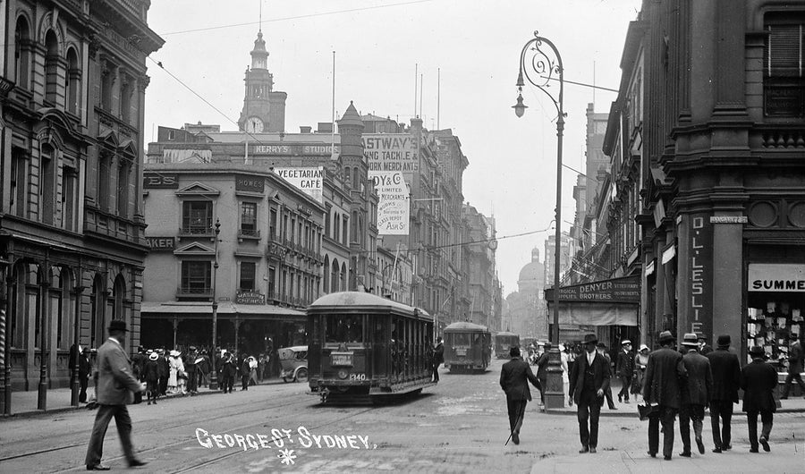 George Street looking south from Margaret Street, Sydney — photograph, from Margaret Street, circa 1900