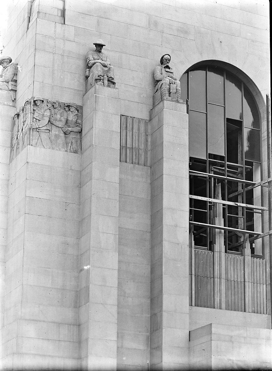 Seated sculptures and relief frieze, Anzac Memorial, Hyde Park, 1934 — photograph, from Anzac Memorial, circa 1934