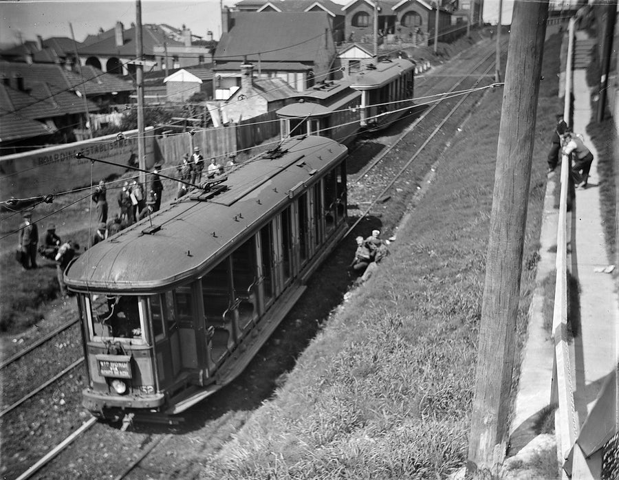 Derailed North Bondi tram, Sydney, 1934 — photograph, from North Bondi, circa 1934