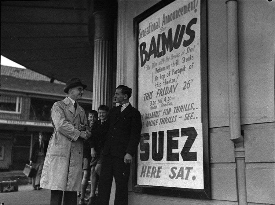 Balmus hoarding at the Clovelly Theatre — photograph, from Clovelly, circa 1939