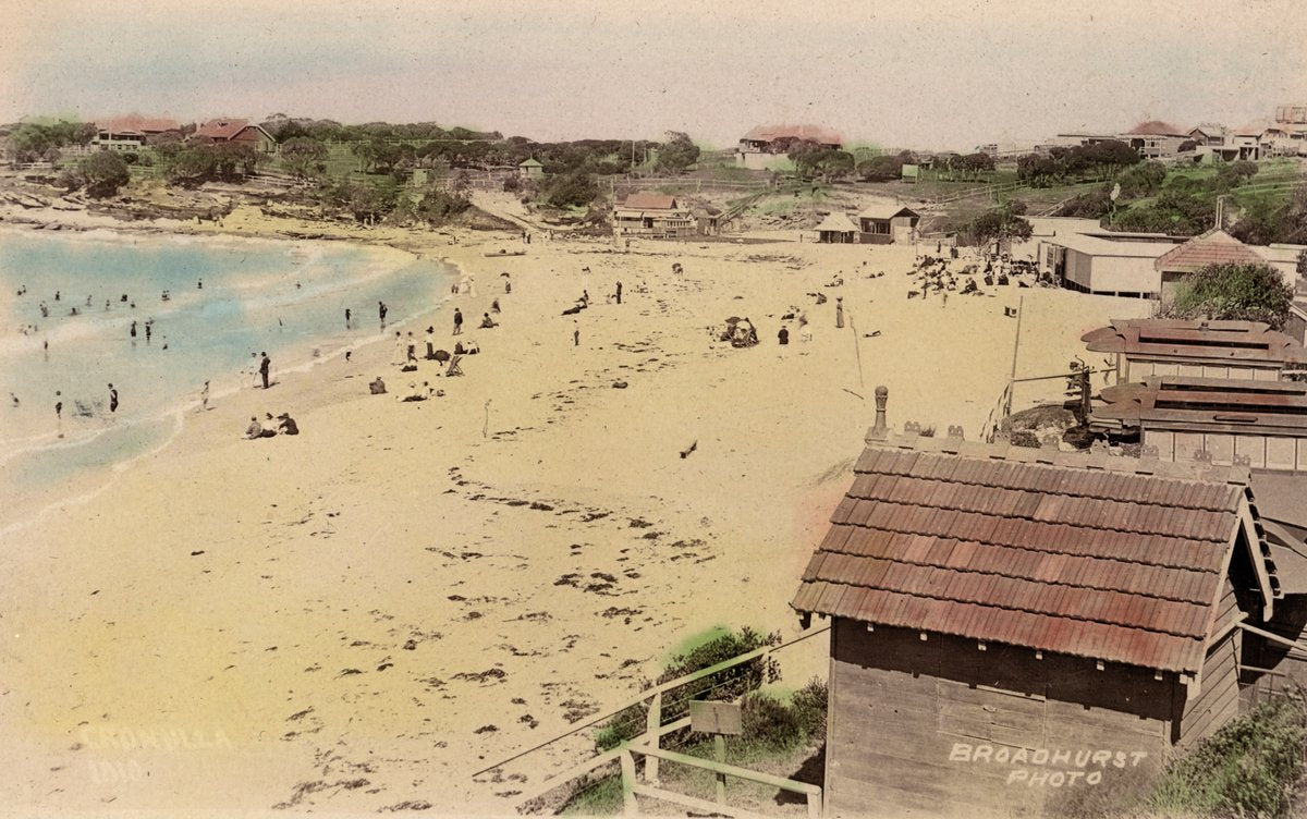 Surf bathers and changing sheds, Cronulla Beach — photograph, from Cronulla Beach, circa 1905