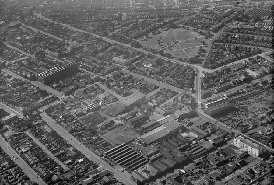 Terrace grid, factories and a park from the air, Marrickville — photograph, from Marrickville, circa 1935