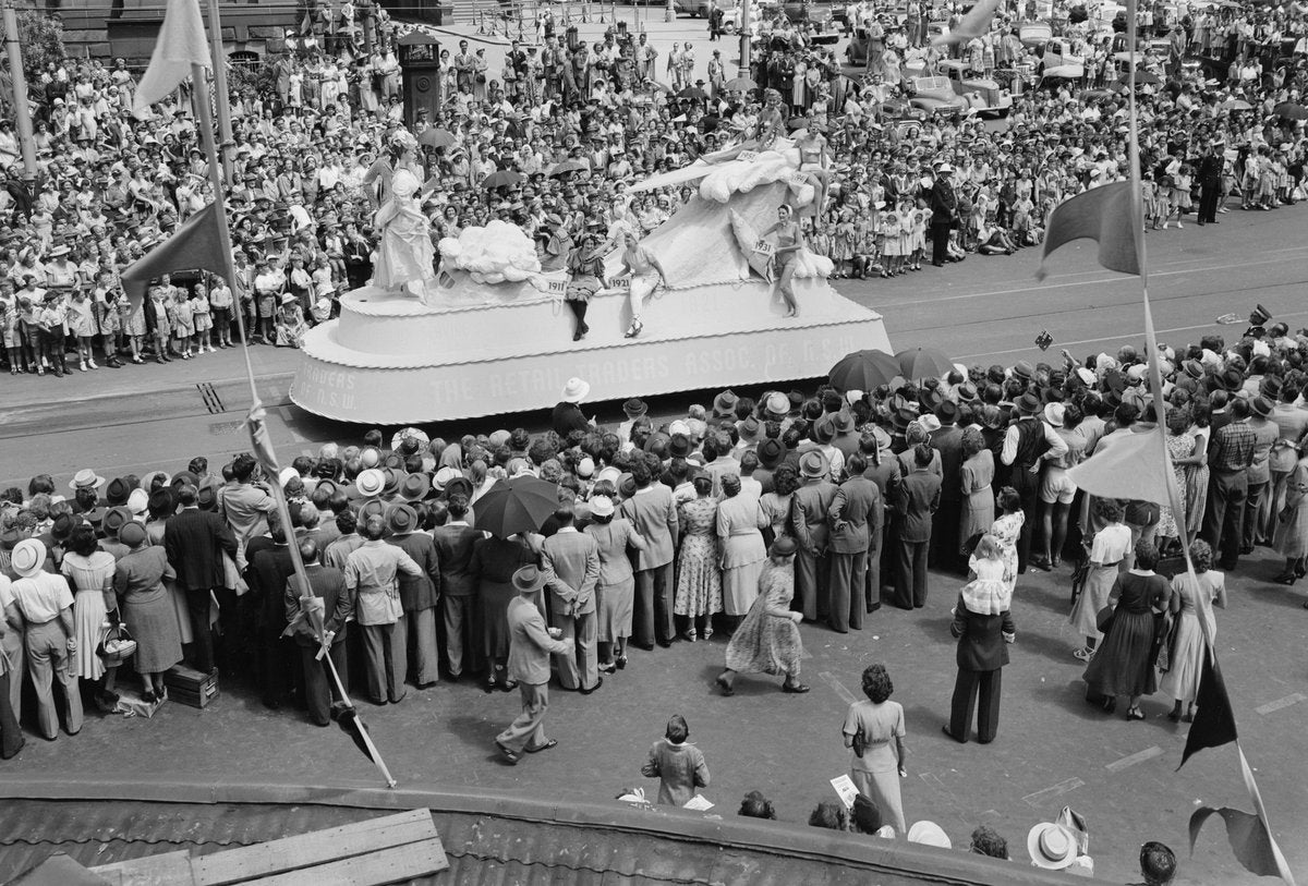 Butchers' association float in the Commonwealth Golden Jubilee procession, Sydney, 1951 — photograph, from Sydney Town Hall, circa 1951