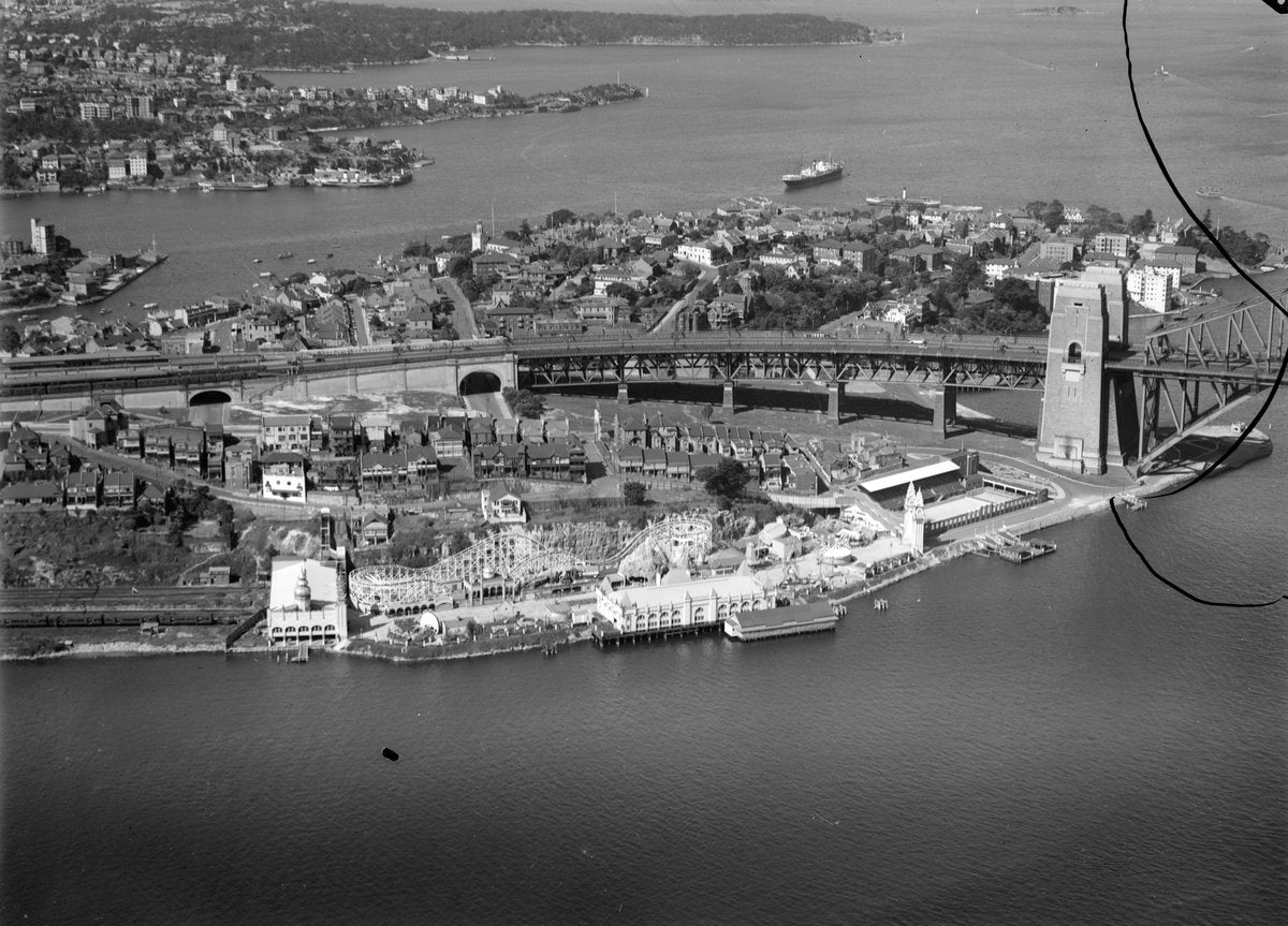 Luna Park and the Harbour Bridge from the air, Milsons Point — photograph, from Luna Park, circa 1935