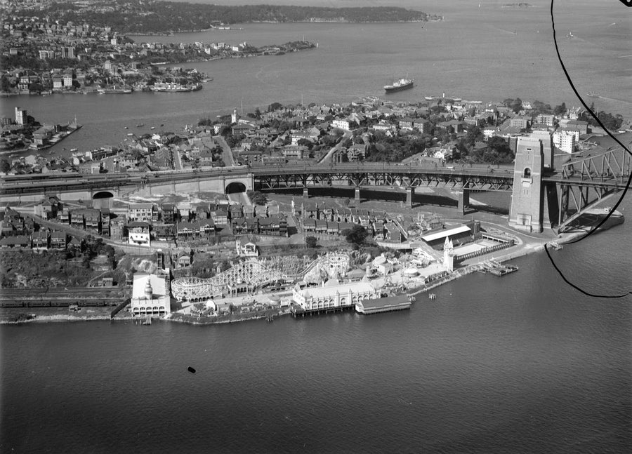 Luna Park and the Harbour Bridge from the air, Milsons Point — photograph, from Luna Park, circa 1935