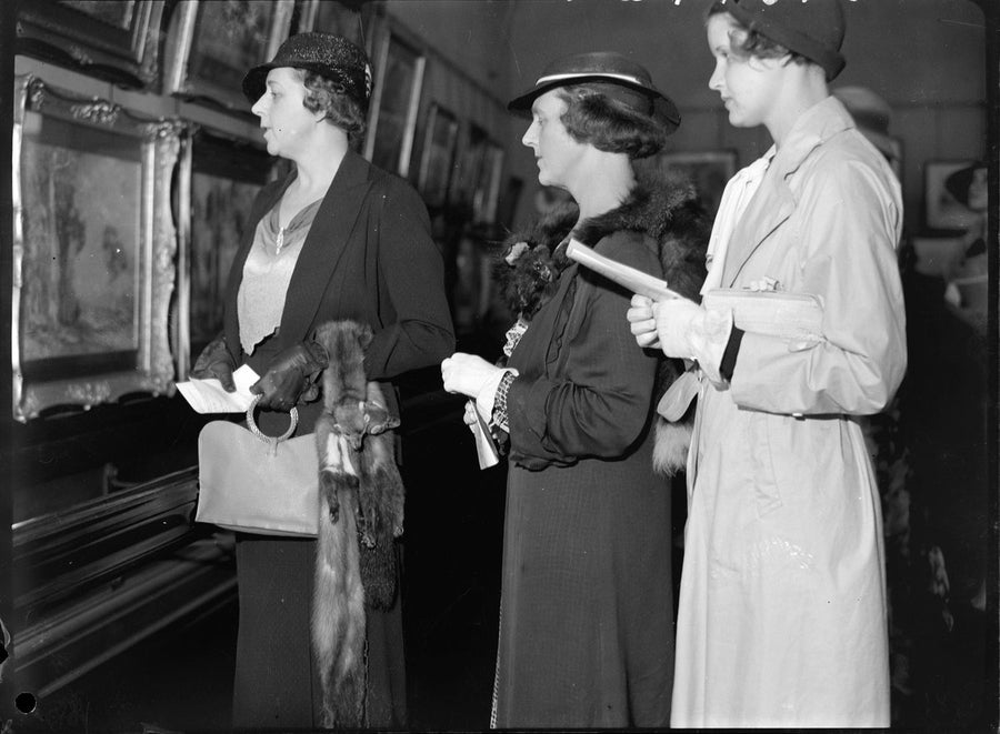 Visitors studying paintings, National Art Gallery of New South Wales — photograph, from Art Gallery of New South Wales, circa 1935