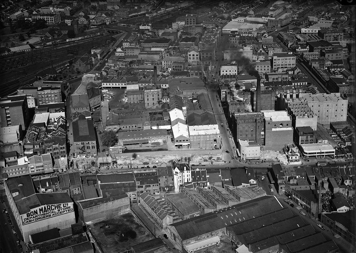 Bon Marché department store from the air, Sydney — photograph, from Chippendale, c. 1940