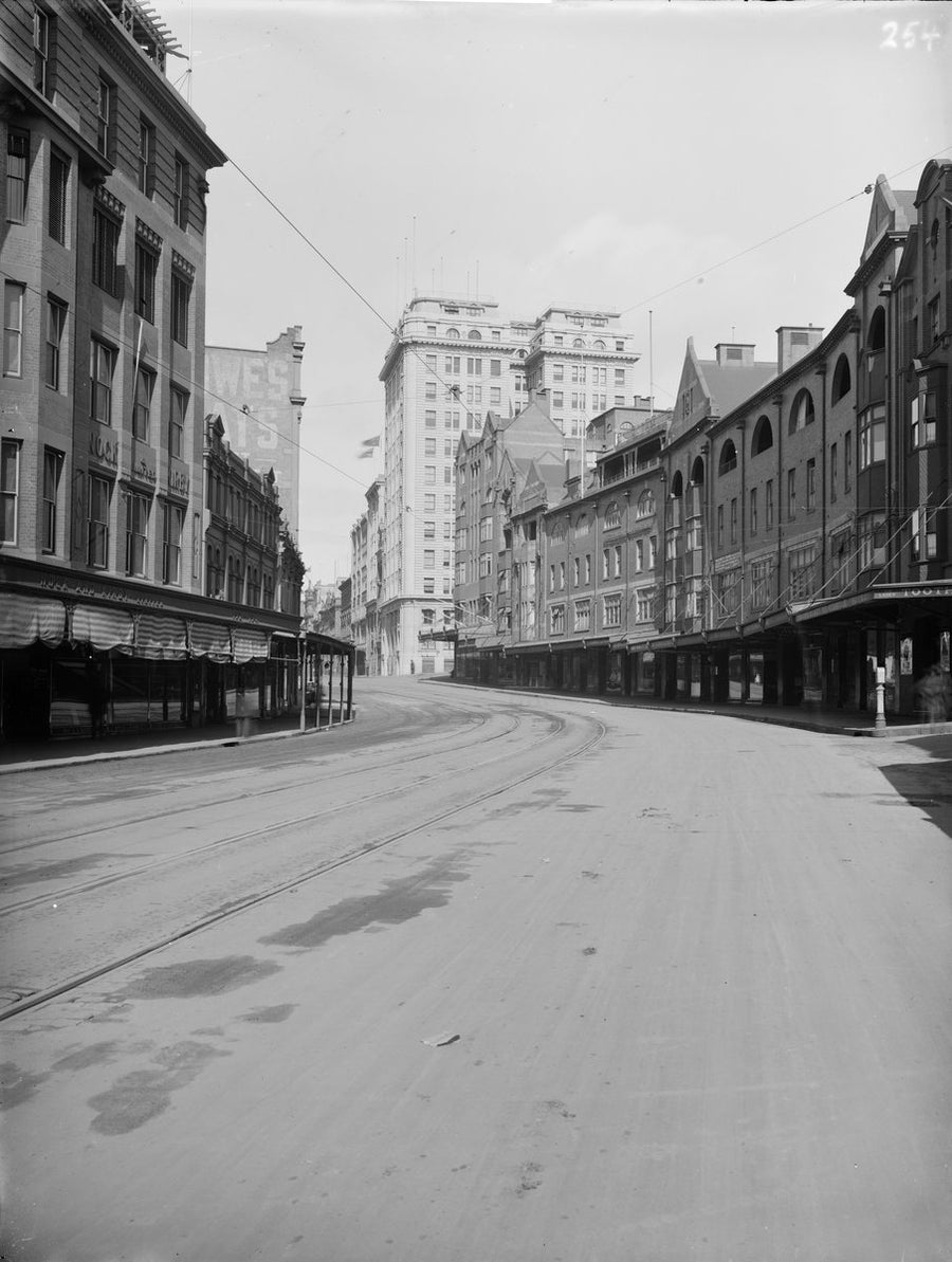 Tram tracks curving through a Sydney street, ca. 1924-1927 — photograph, circa 1924
