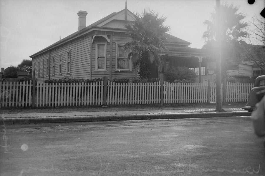 Children's holiday home, Cronulla, 1950 — photograph, from Oaks Street, circa 1950