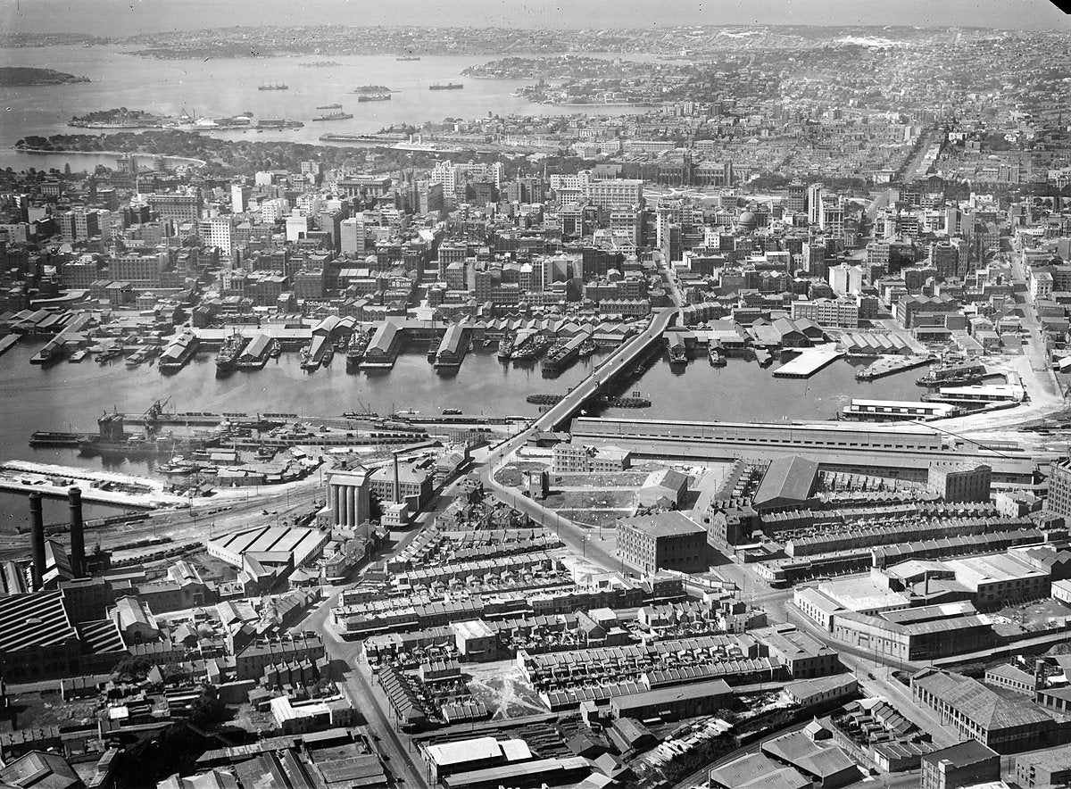 Sydney's waterfront and CBD seen from the air over Pyrmont — photograph, from Pyrmont, c. 1920–38