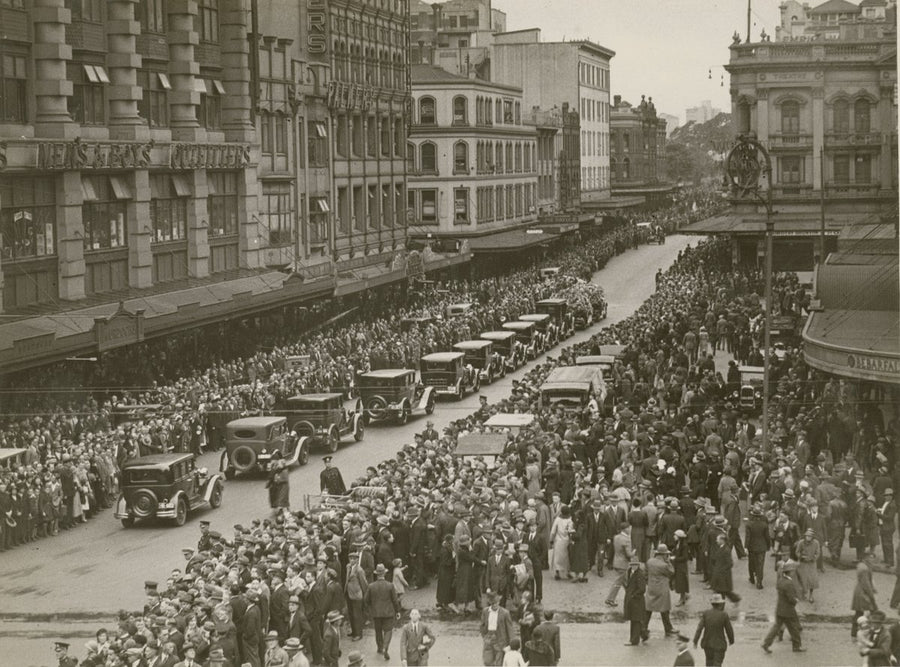 Motorcade passing Gowings on George Street, Sydney — photograph, from Gowings Building, circa 1938