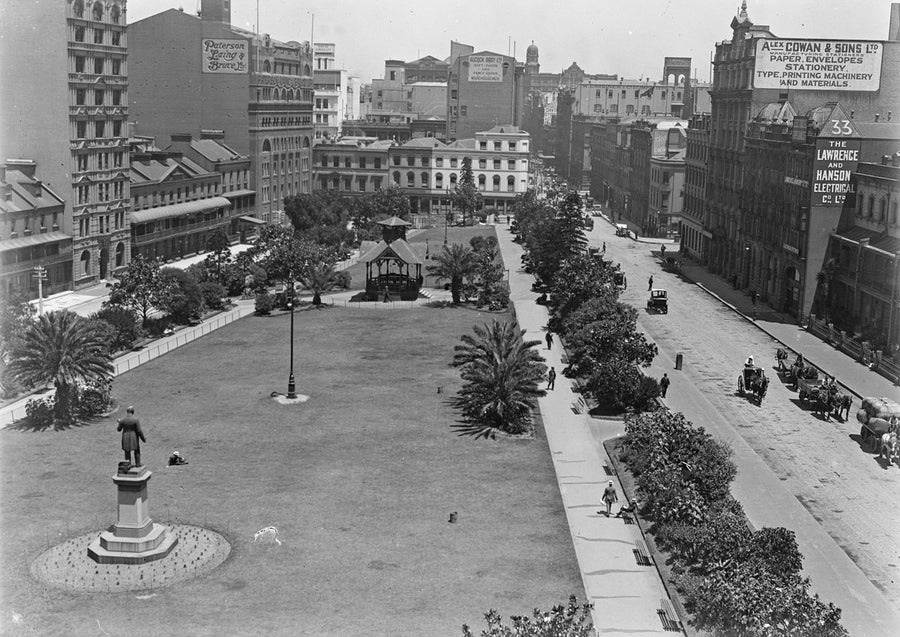 Bandstand and lawns of Wynyard Square, Sydney — photograph, from Wynyard Park, circa 1910
